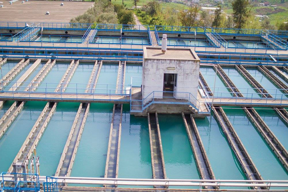 Investimet në ujësjellës-kanalizime kaluan 150 milionë euro në 2025